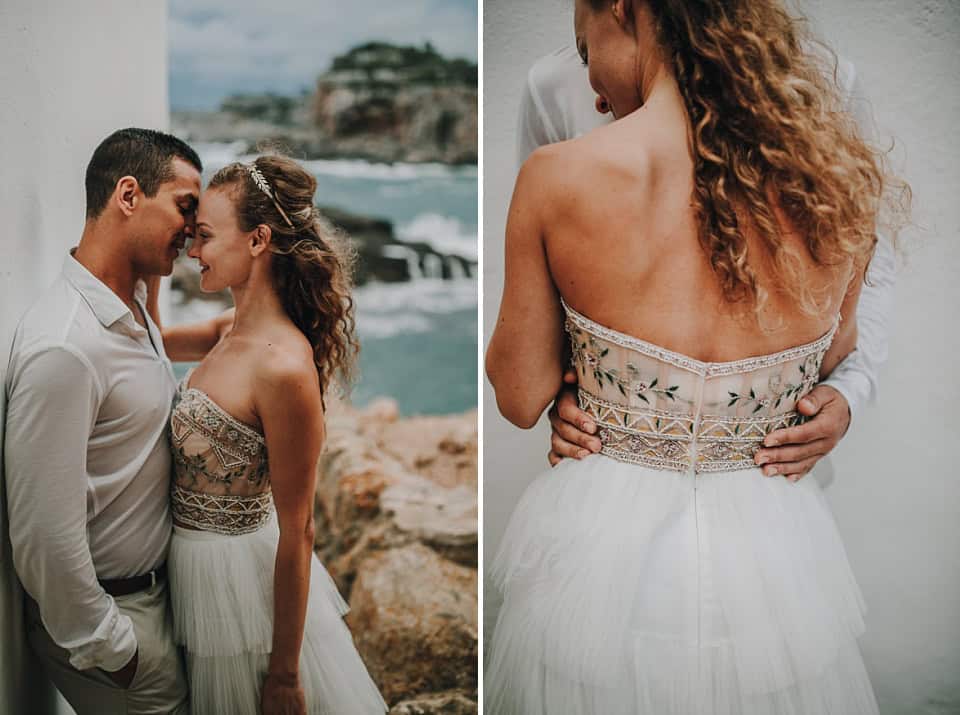 Romantisches Hochzeitsfoto am Strand mit verliebtem Paar in Tirol, Österreich, international fotografiert.