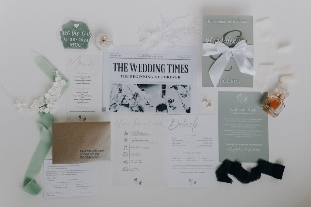 Hochzeitseinladung Magdalena & Andreas, Save the Date 31.08.2024, Hochzeitspapeterie mit grünem Akzent.